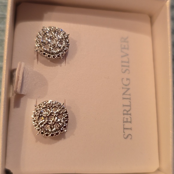 BELK STERLING SILVER WOMEN'S DIAMOND STUD POST EARRINGS - Picture 3 of 8
